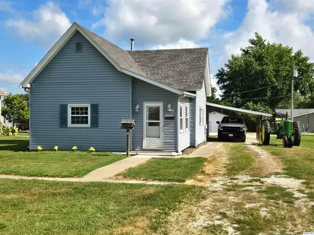 $95,500 | 305 West North Street, Mount Sterling, IL 62353