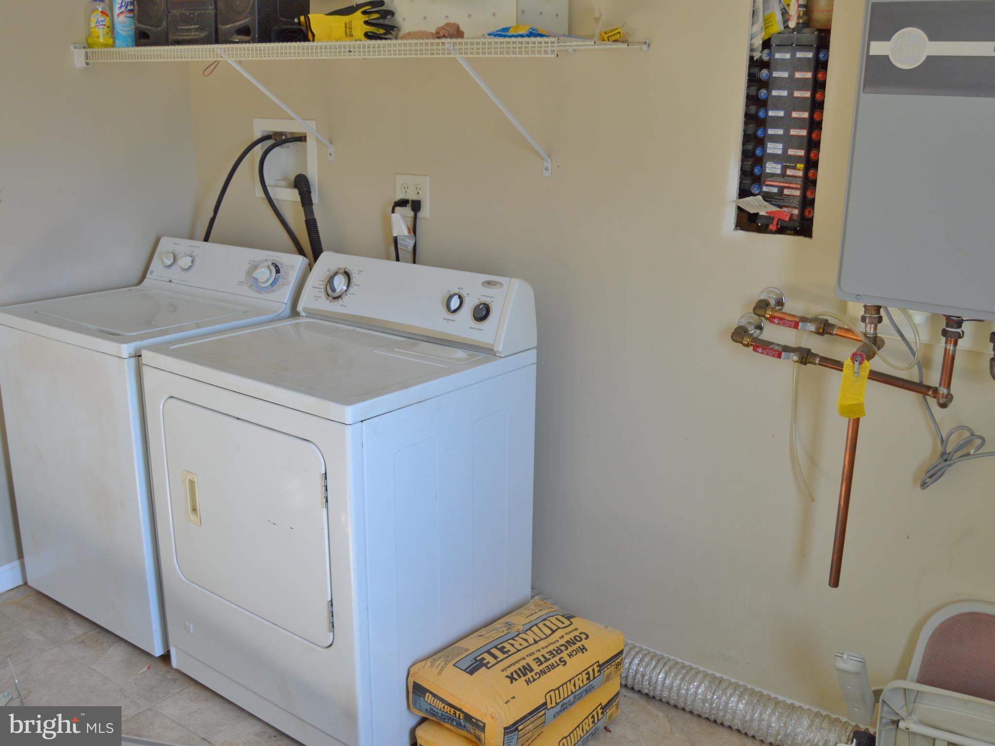 12010 Millbrook Road Philadelphia, PA 19154 - Photo 29 of 36 Laundry Room