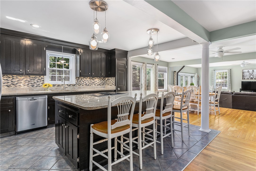 238 Nipmuc Road Scituate, RI 02825 - Photo 12 of 50
