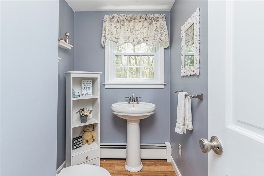 238 Nipmuc Road Scituate, RI 02825 - Photo 22 of 50