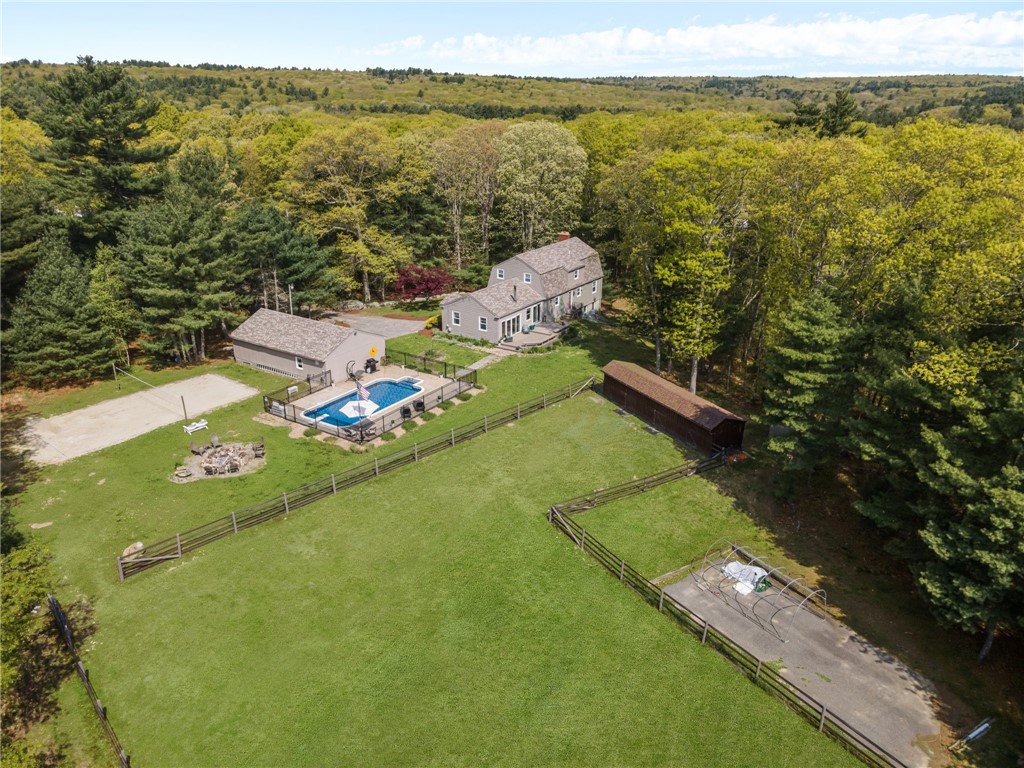 238 Nipmuc Road Scituate, RI 02825 - Photo 3 of 50