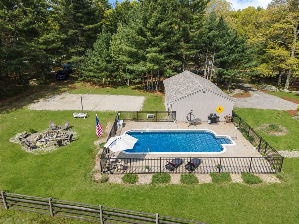 238 Nipmuc Road Scituate, RI 02825 - Photo 6 of 50