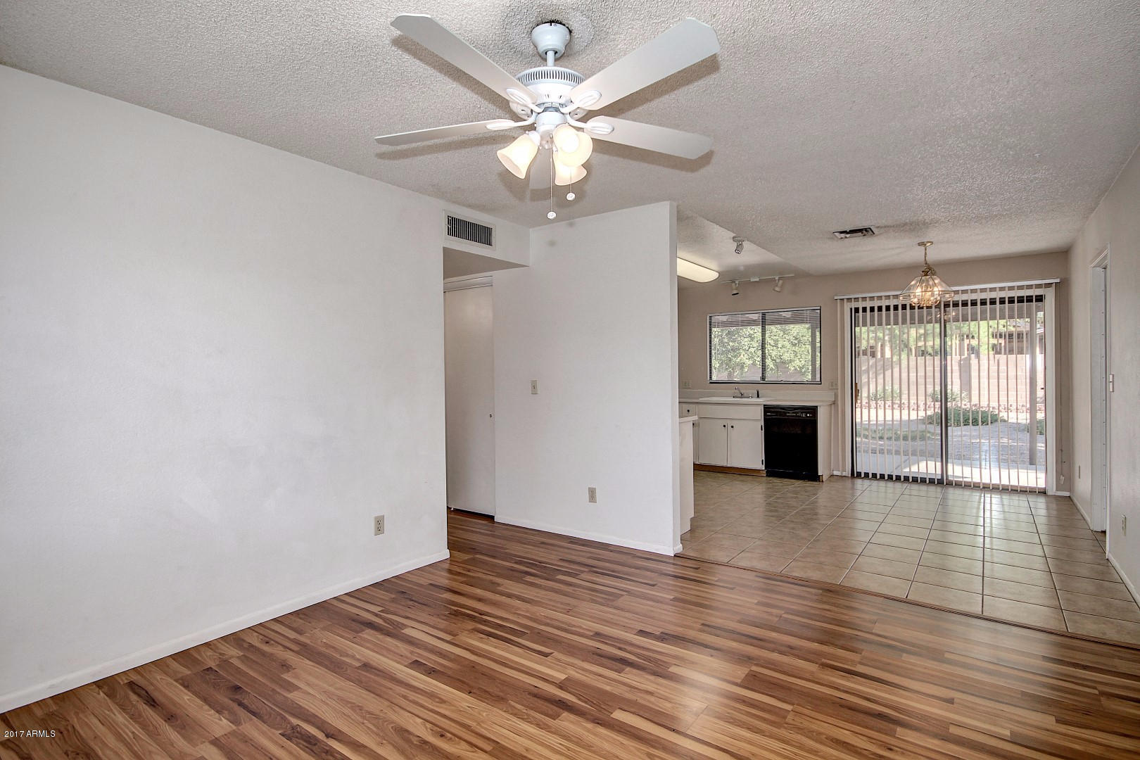 2920 East Wagoner Road Phoenix, AZ 85032 - Photo 3 of 19 Wagoner (5)