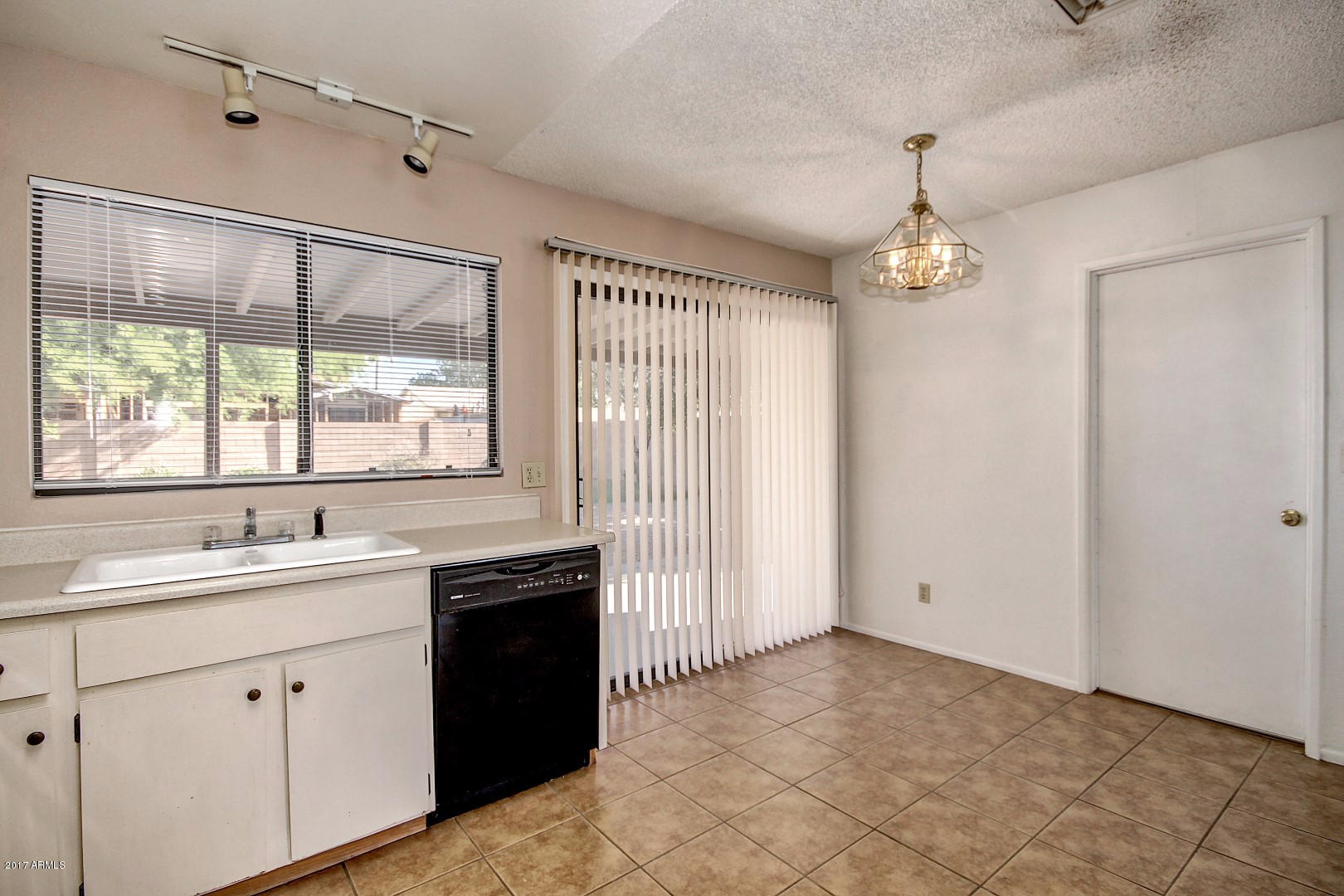 2920 East Wagoner Road Phoenix, AZ 85032 - Photo 8 of 19 Wagoner (10)