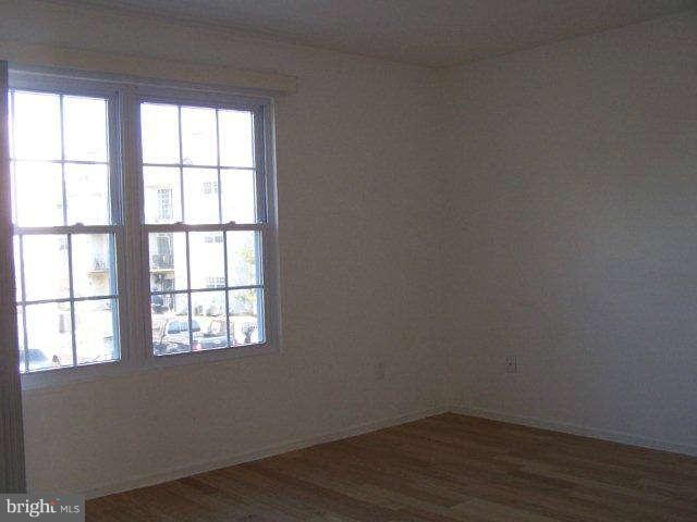 125 Fort Evans Road Southeast, Unit 122 Leesburg, VA 20175 - Photo 12 of 15 Bedroom (Master)