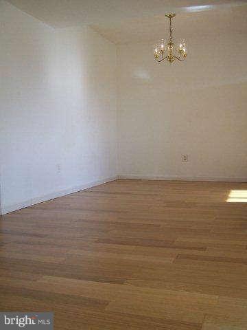 125 Fort Evans Road Southeast, Unit 122 Leesburg, VA 20175 - Photo 8 of 15 Dining Room