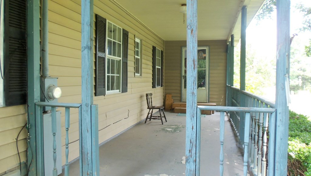 694 Byrd Road Harlem, GA 30814 - Photo 2 of 31