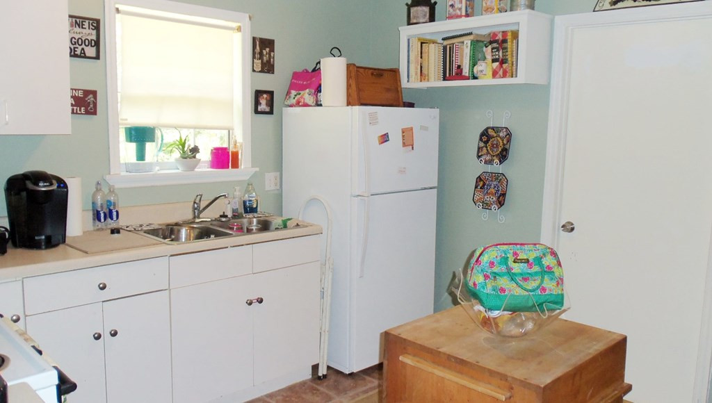 694 Byrd Road Harlem, GA 30814 - Photo 28 of 31 Cottage Kitchen