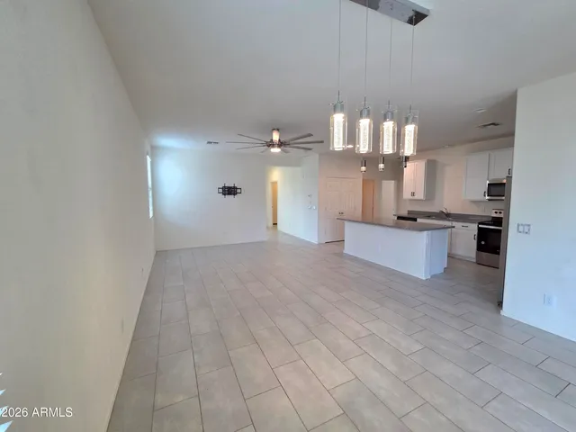 $2,100 | 17552 West Country Club Terrace, Surprise, AZ 85387