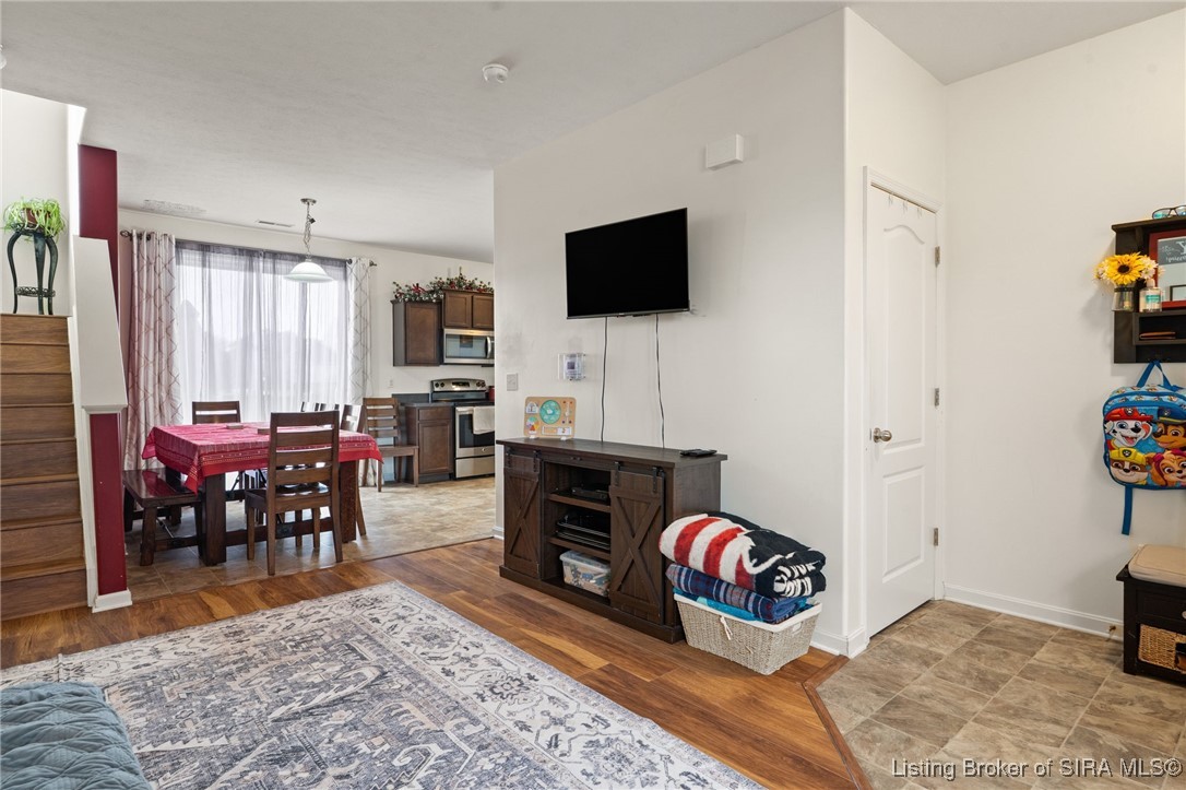 3159 Red Barn Loop Jeffersonville, IN 47130 - Photo 15 of 42