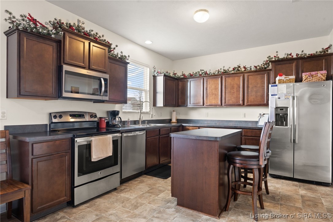 3159 Red Barn Loop Jeffersonville, IN 47130 - Photo 23 of 42