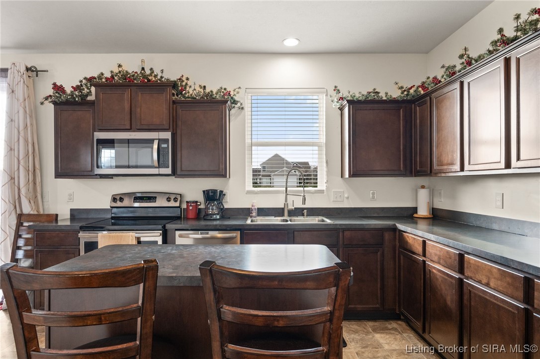 3159 Red Barn Loop Jeffersonville, IN 47130 - Photo 25 of 42