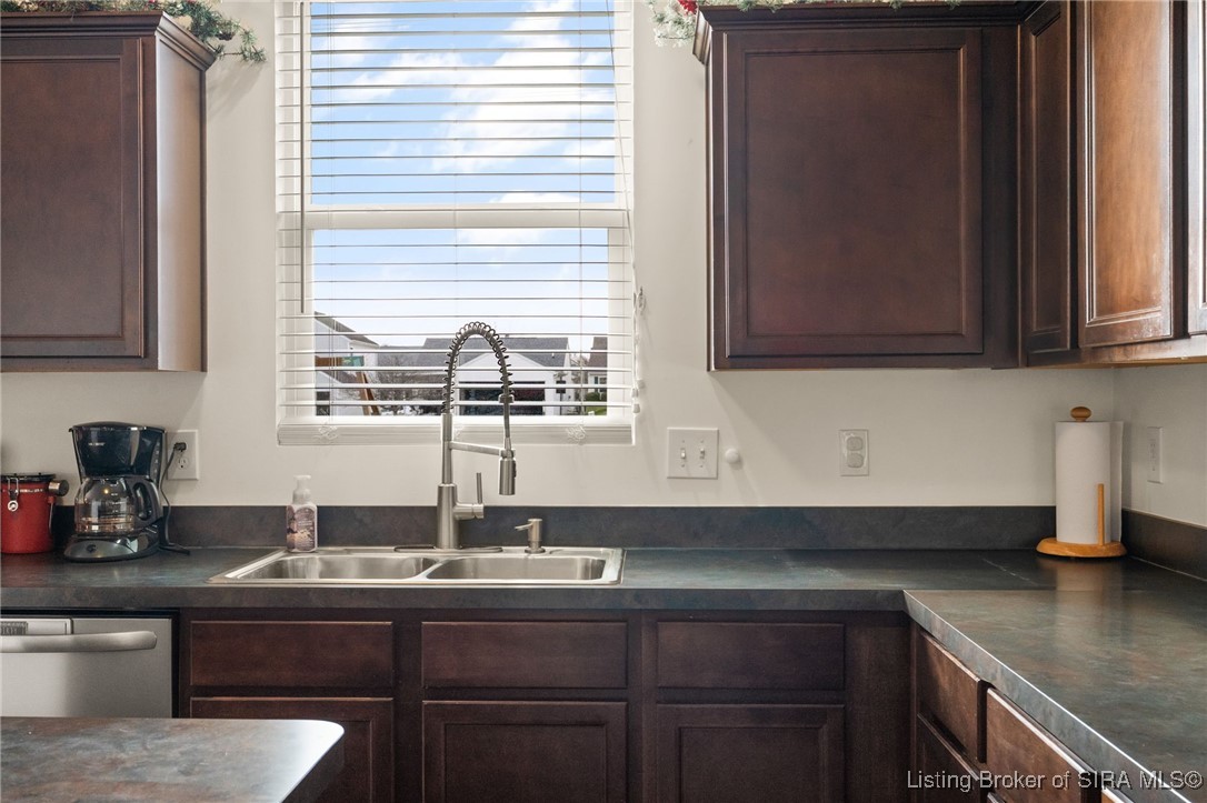 3159 Red Barn Loop Jeffersonville, IN 47130 - Photo 28 of 42