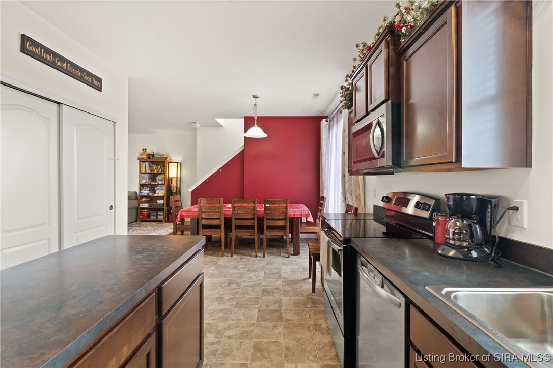 3159 Red Barn Loop Jeffersonville, IN 47130 - Photo 29 of 42