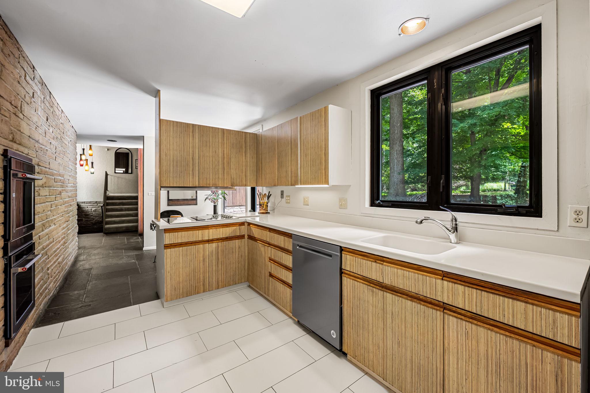 1406 Ellenglen Road Baltimore, MD 21286 - Photo 11 of 60 Gallery Image 11