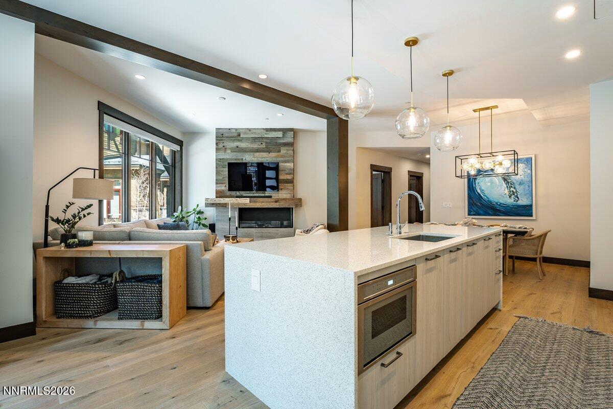33 Beach Club Drive, Unit 502 Stateline, NV 89449 - Photo 16 of 43 015_tahoe_beach_club_502-15_905