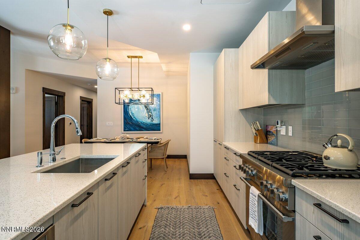 33 Beach Club Drive, Unit 502 Stateline, NV 89449 - Photo 17 of 43 018_tahoe_beach_club_502-18_571
