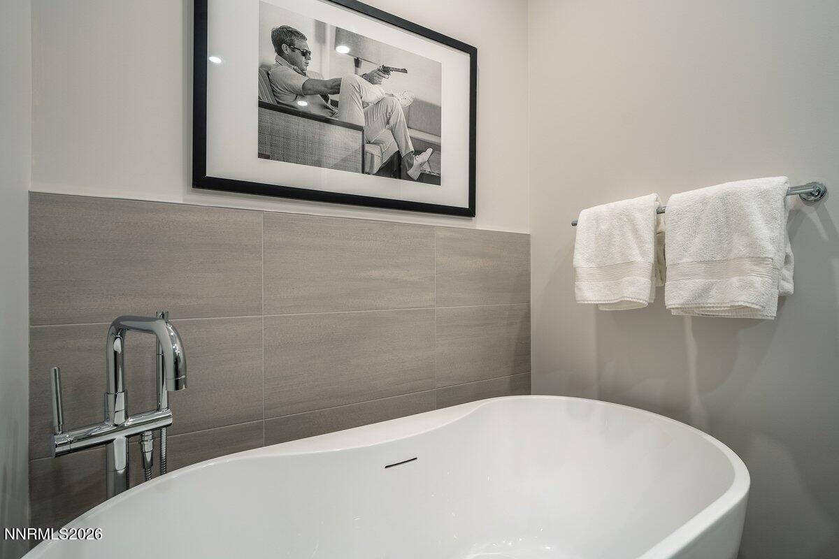 33 Beach Club Drive, Unit 502 Stateline, NV 89449 - Photo 32 of 43 034_tahoe_beach_club_502-34_387