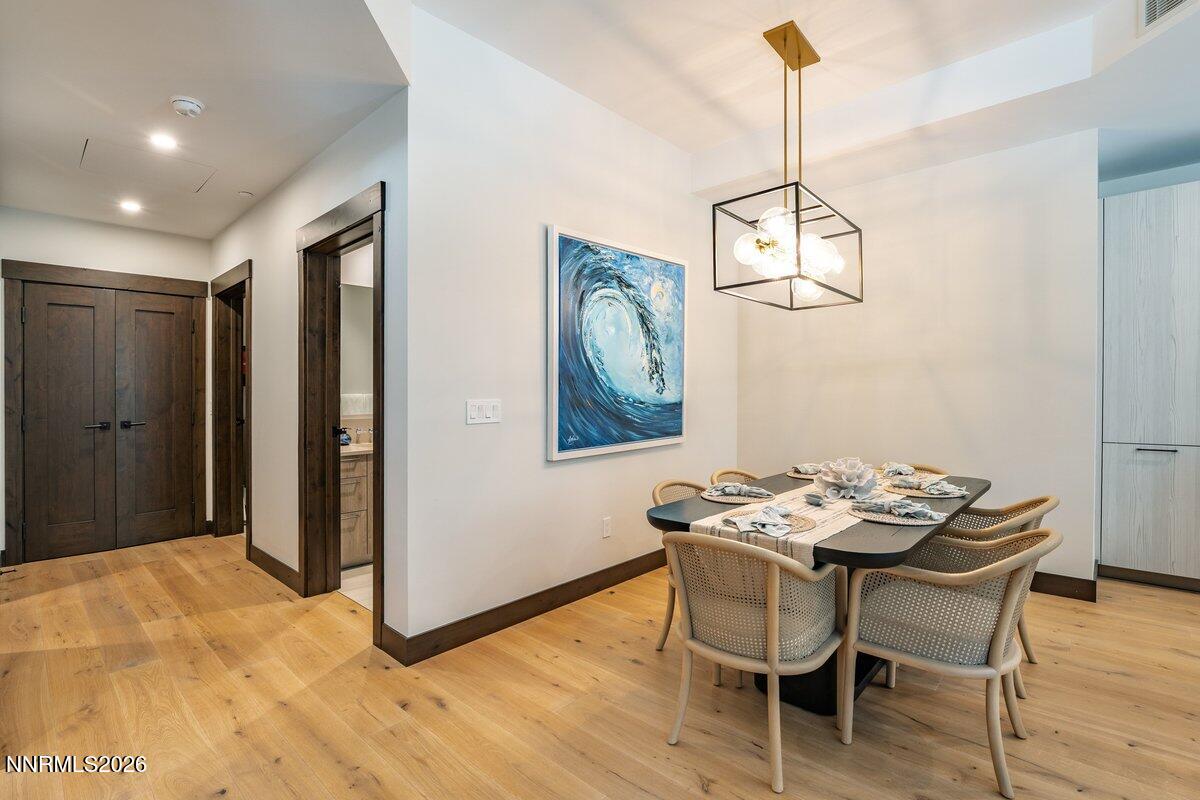 33 Beach Club Drive, Unit 502 Stateline, NV 89449 - Photo 4 of 43 029_tahoe_beach_club_502-29_498
