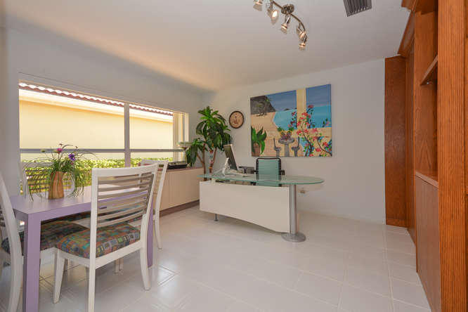 11138 Cloverleaf Circle Boca Raton, FL 33428 - Photo 13 of 38 Den/3rd Bedroom