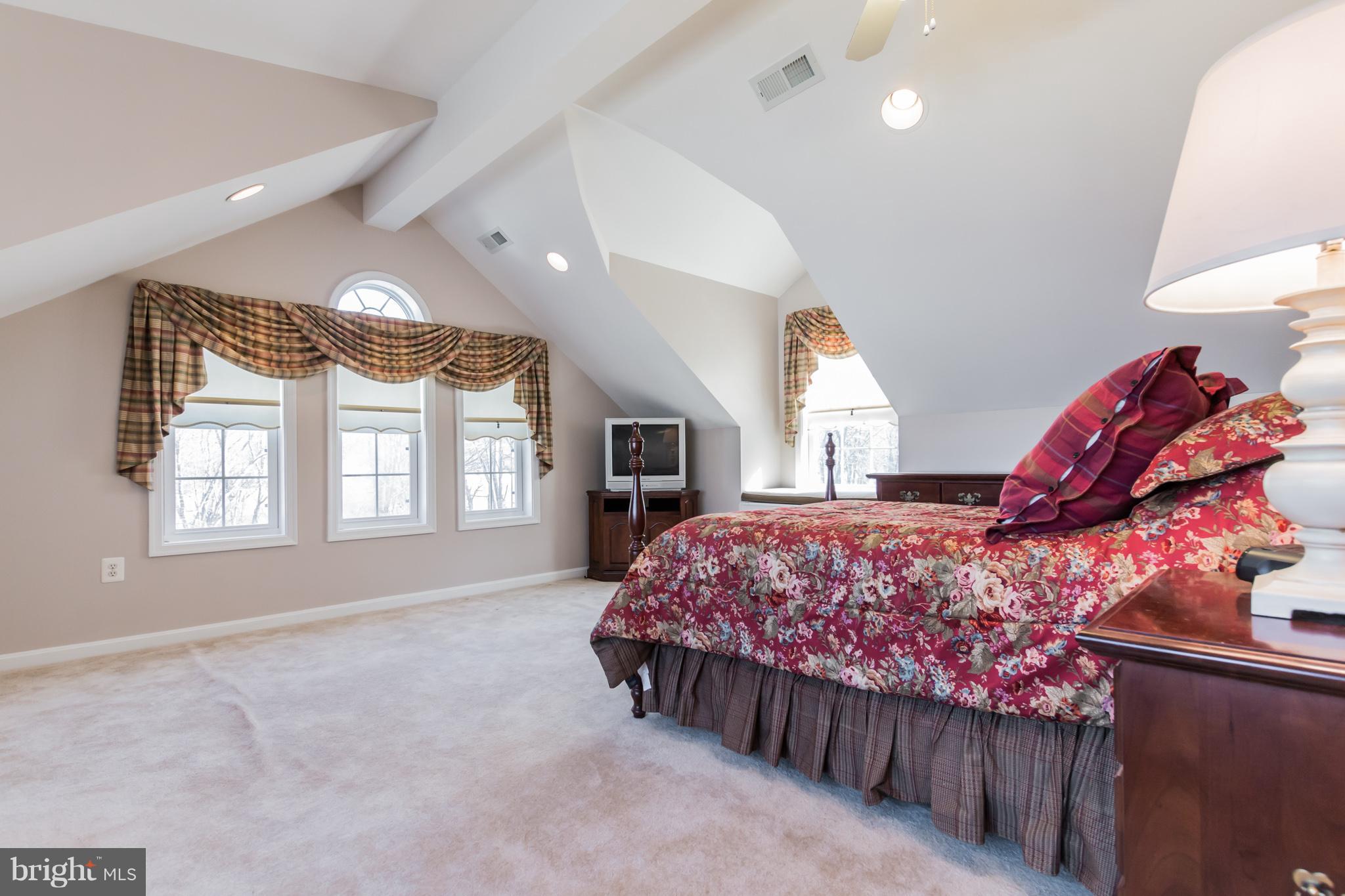 15913 Green Meadow Road Gaithersburg, MD 20878 - Photo 17 of 30 In-Law-Suite Bedroom