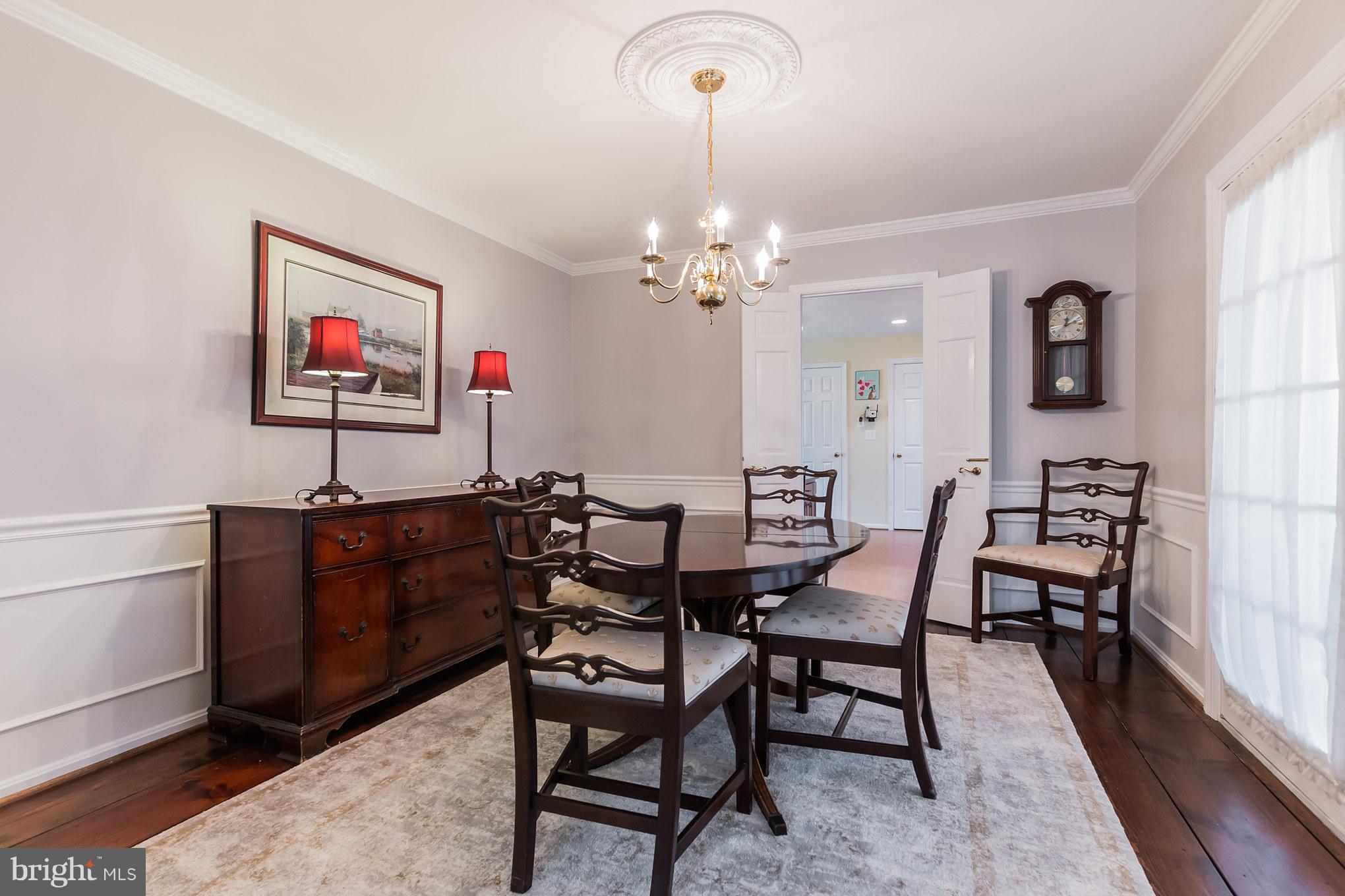 15913 Green Meadow Road Gaithersburg, MD 20878 - Photo 5 of 30 Dining Room
