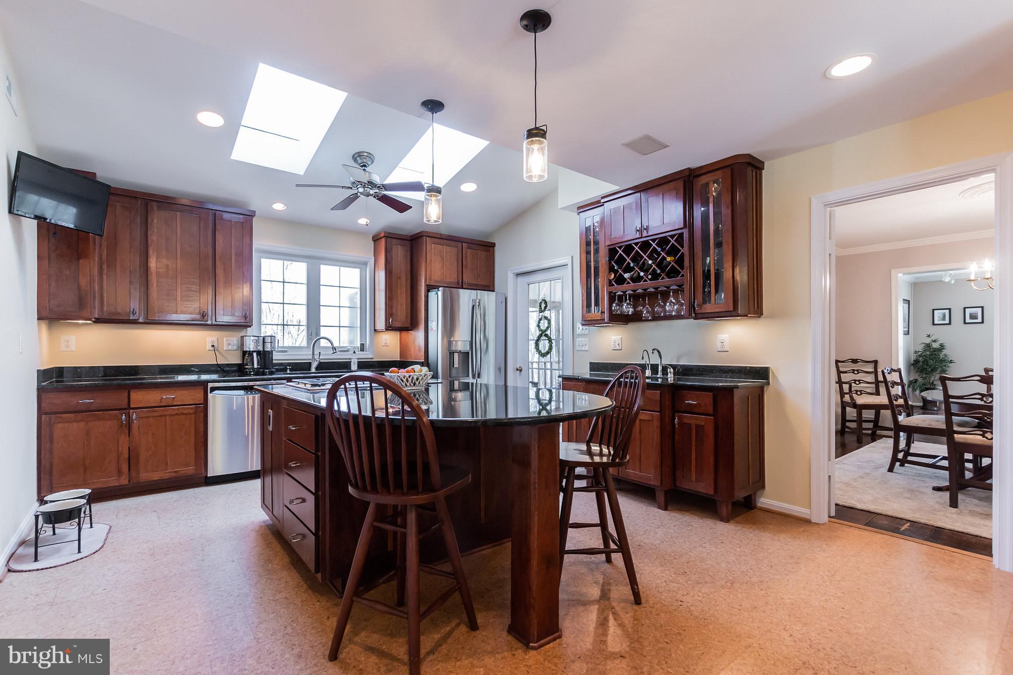 15913 Green Meadow Road Gaithersburg, MD 20878 - Photo 6 of 30 Kitchen