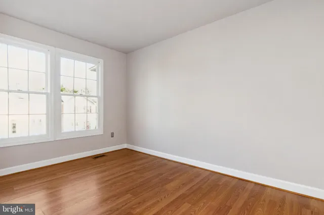 $2,950 | 6108 Joust Lane, Alexandria, VA 22315