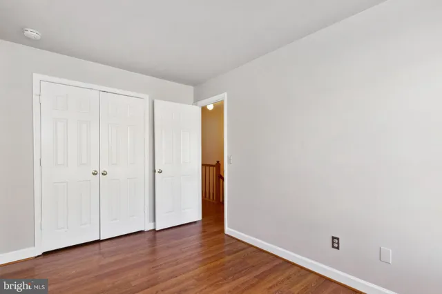 $2,950 | 6108 Joust Lane, Alexandria, VA 22315