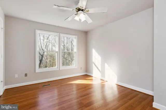 $2,950 | 6108 Joust Lane, Alexandria, VA 22315