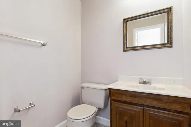 $2,950 | 6108 Joust Lane, Alexandria, VA 22315