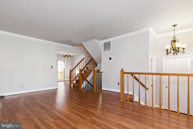 $2,950 | 6108 Joust Lane, Alexandria, VA 22315