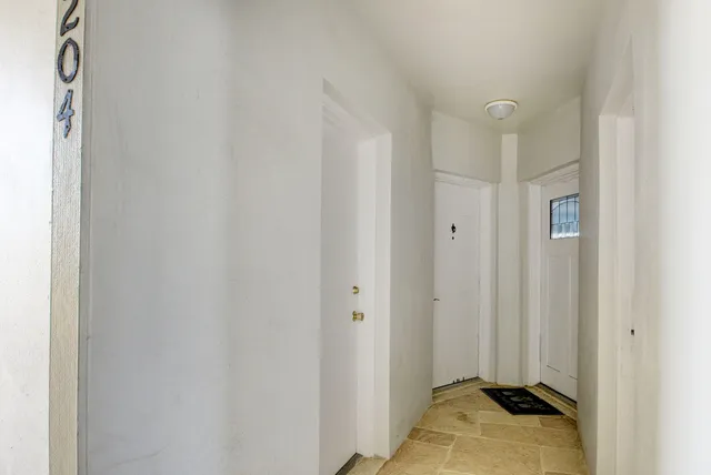 $2,650 | 410 Wilma Circle, Unit 204, Riviera Beach, FL 33404