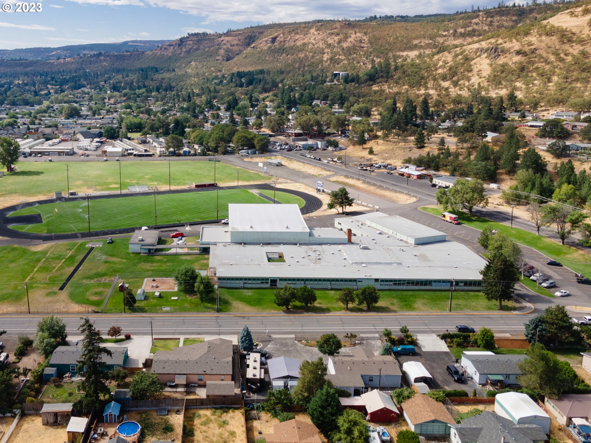 1045 Chenoweth Road The Dalles, OR 97058 - Photo 33 of 35 an aerial view of a