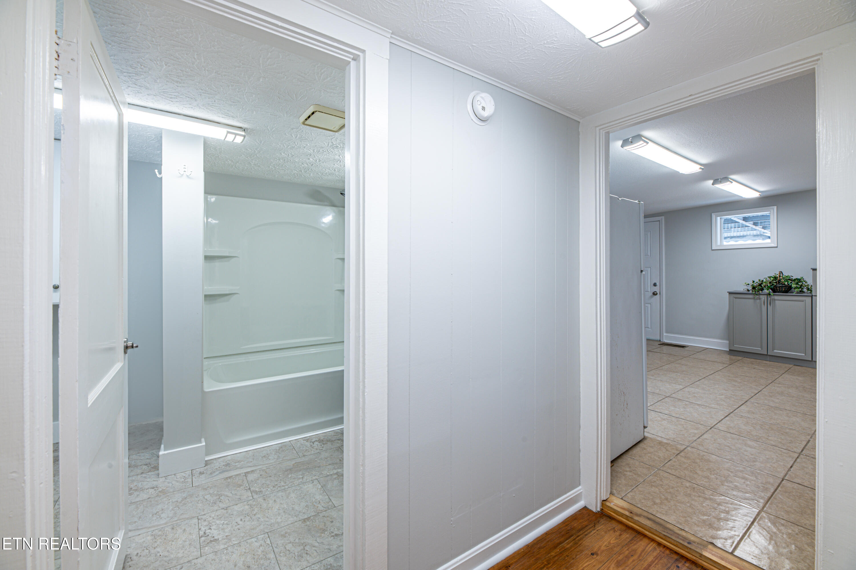 1602 Berry Road Knoxville, TN 37920 - Photo 15 of 26 1602 Berry Rd-23