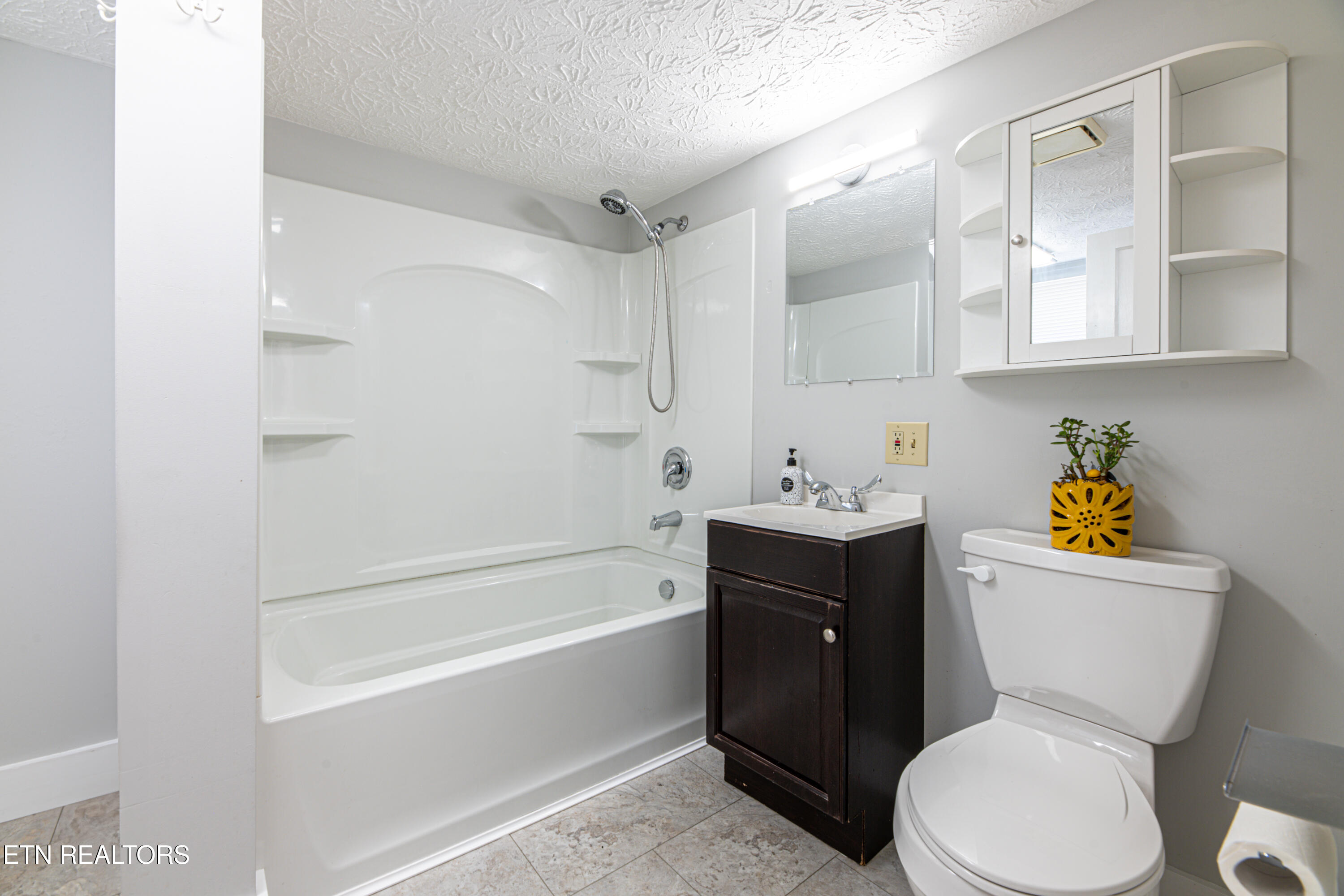 1602 Berry Road Knoxville, TN 37920 - Photo 16 of 26 1602 Berry Rd-24