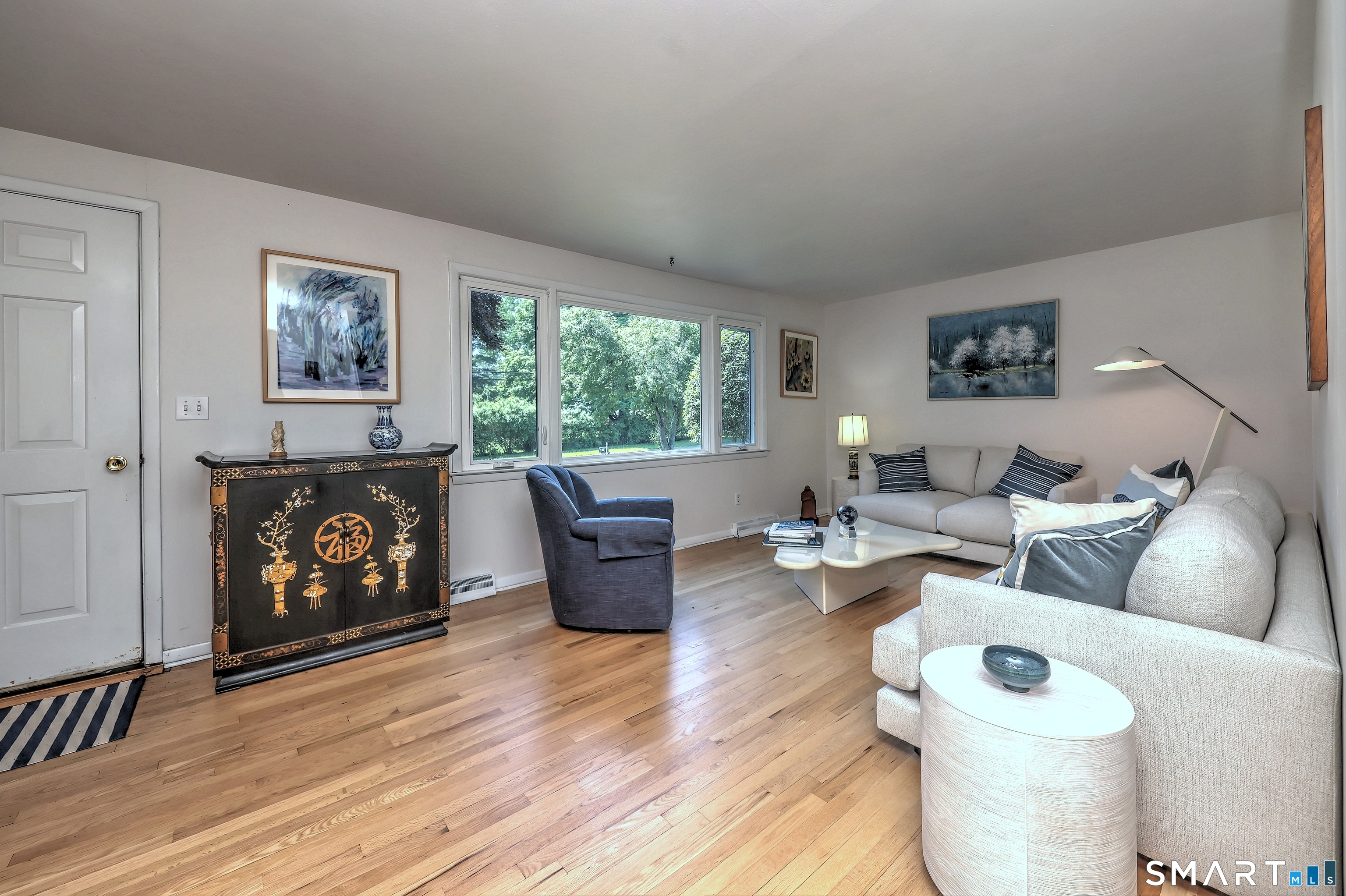 126 Ardmore Road Milford, CT 06461 - Photo 3 of 34