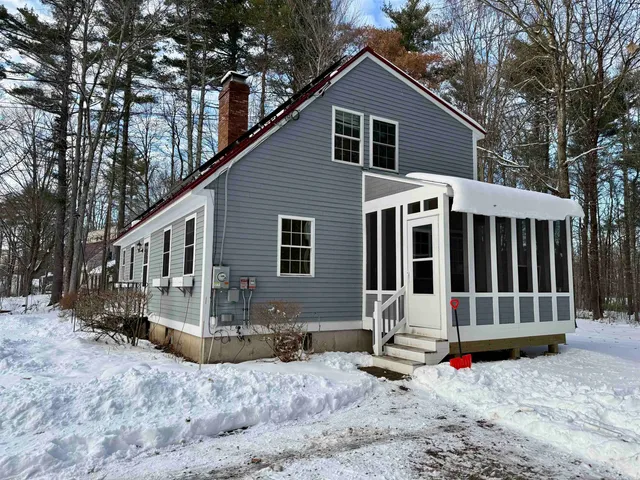 $524,900 | 29 Quaker Lane, Barrington, NH 03825