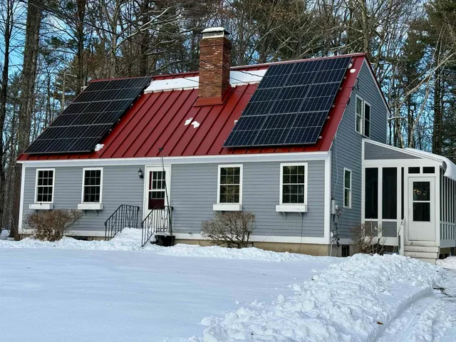 $499,900 | 29 Quaker Lane, Barrington, NH 03825