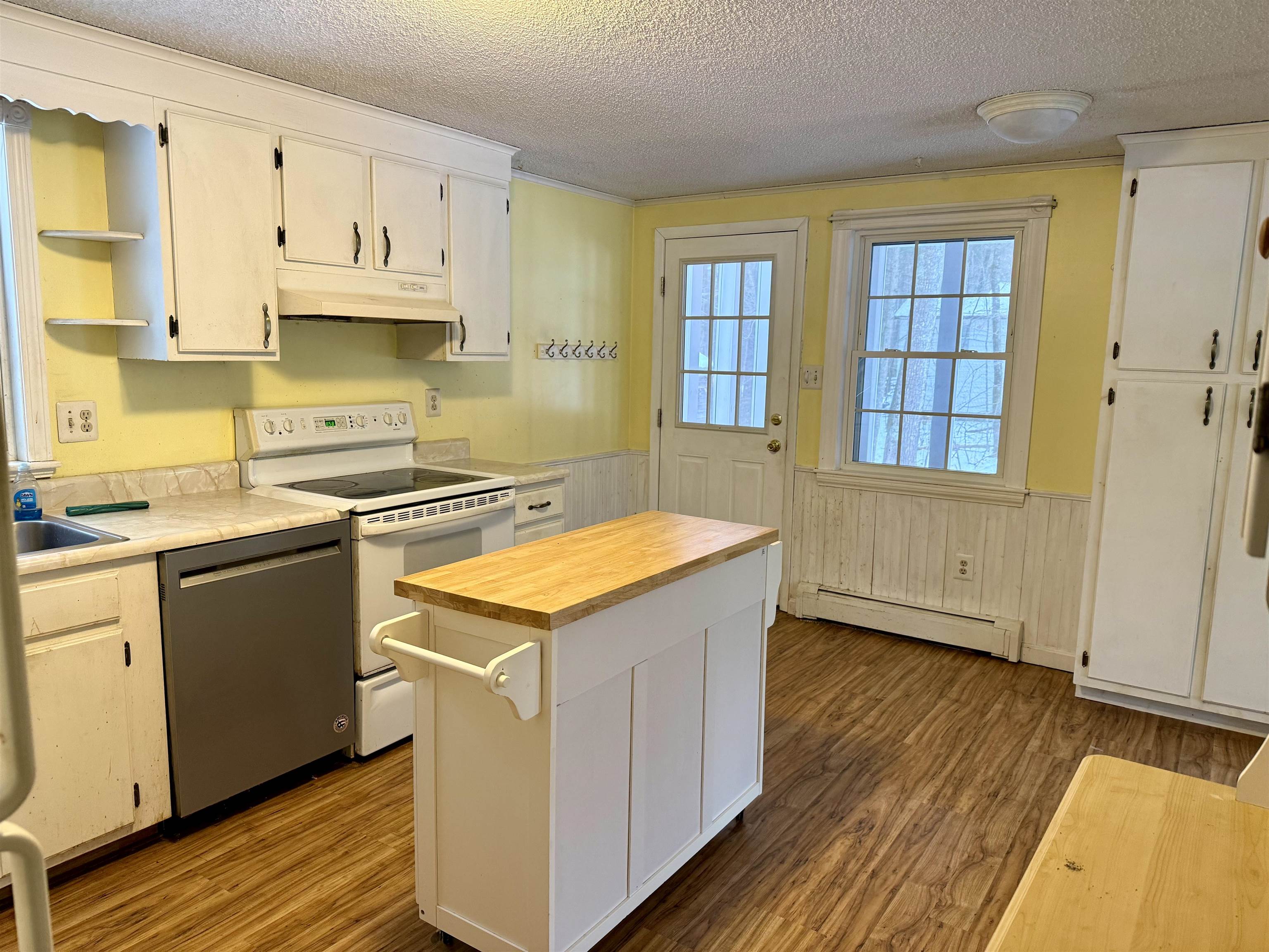 29 Quaker Lane Barrington, NH 03825 - Photo 7 of 28