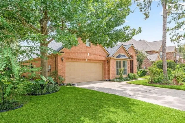 $624,900 | 422 Bay Bridge Drive, Sugar Land, TX 77478