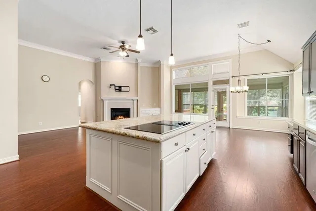 $624,900 | 422 Bay Bridge Drive, Sugar Land, TX 77478