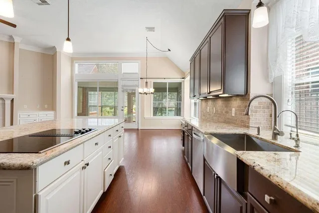 $624,900 | 422 Bay Bridge Drive, Sugar Land, TX 77478