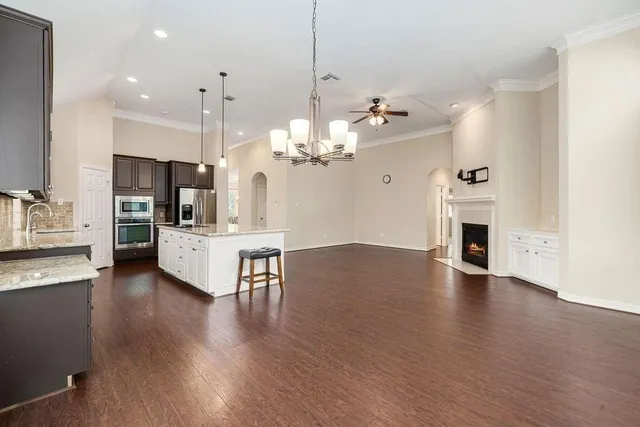 $624,900 | 422 Bay Bridge Drive, Sugar Land, TX 77478