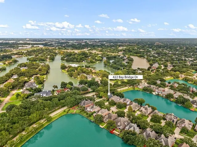 $624,900 | 422 Bay Bridge Drive, Sugar Land, TX 77478