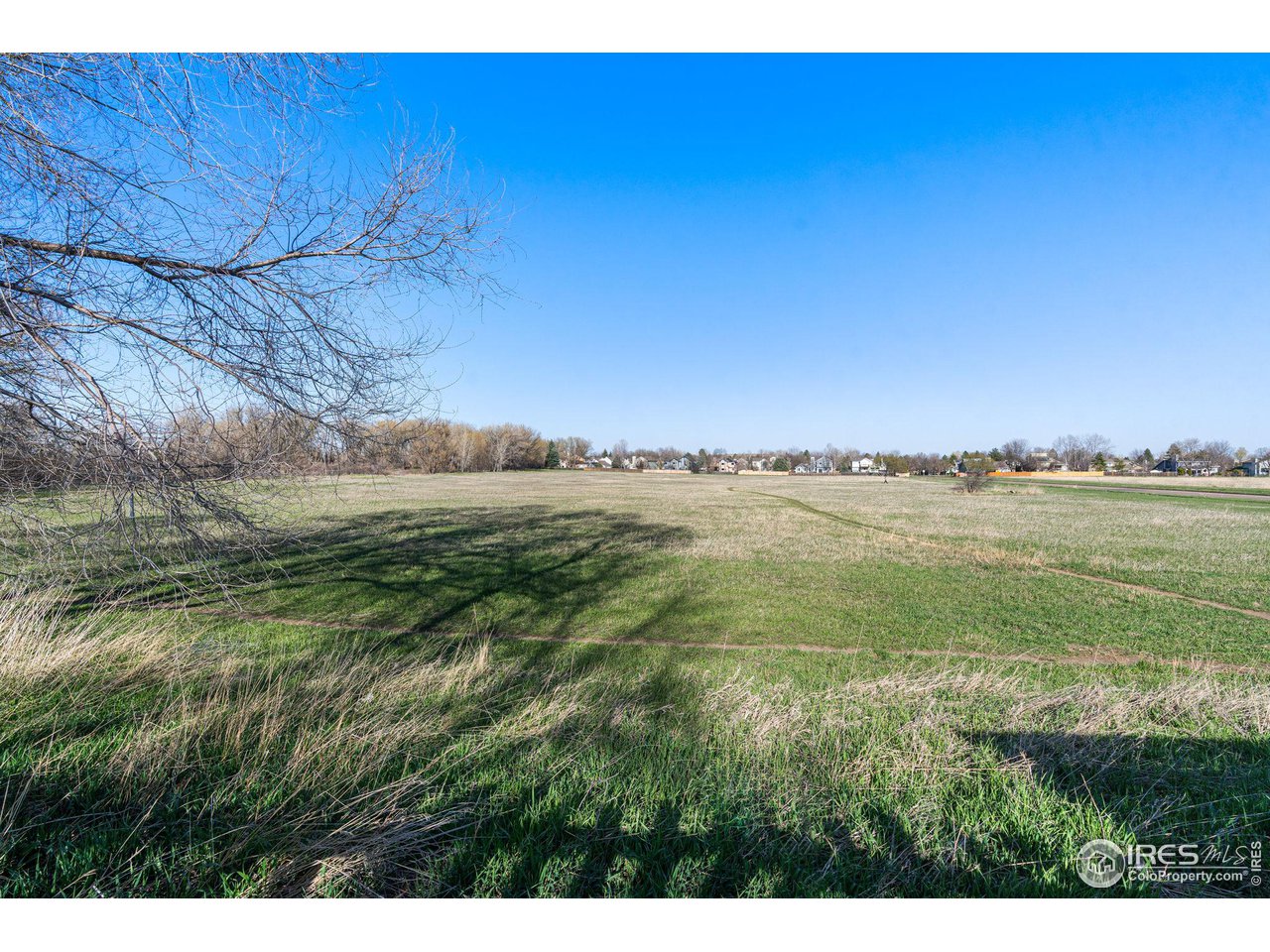 4640 Portside Way Boulder, CO 80301 - Photo 28 of 35 a view of a field with an ocean