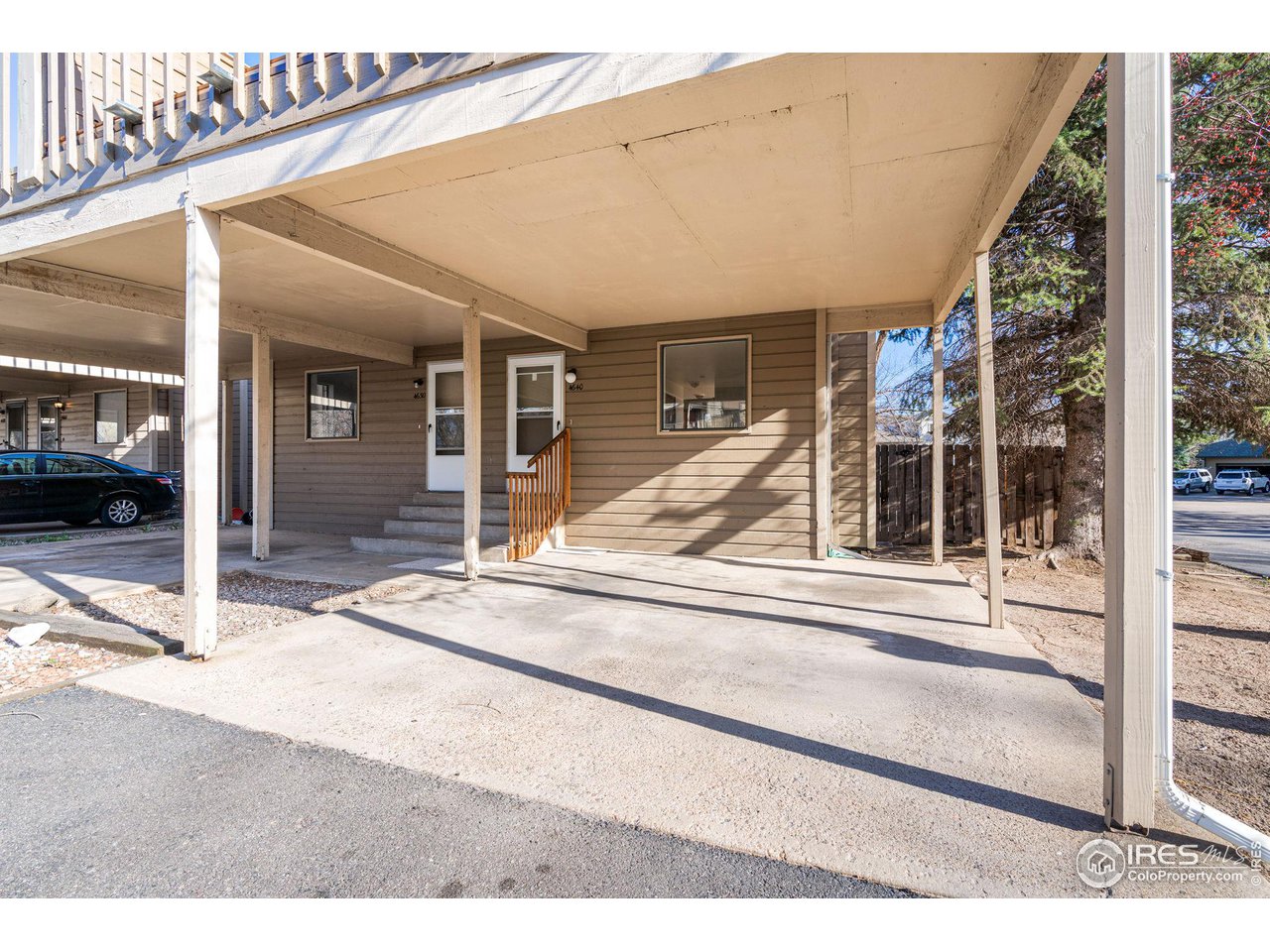 4640 Portside Way Boulder, CO 80301 - Photo 5 of 35 a view of a living room and front door