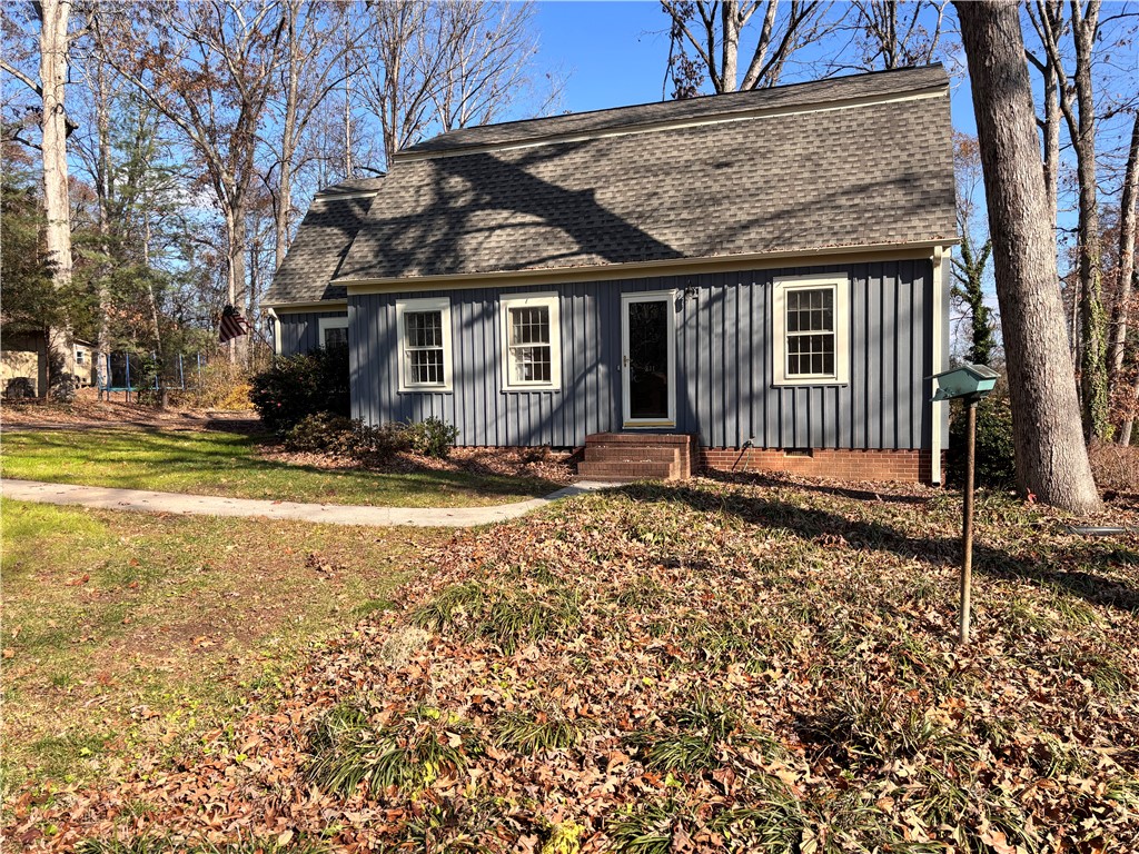211 Heather Drive Clemson, SC 29630 - Photo 2 of 18