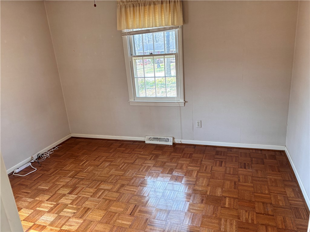 211 Heather Drive Clemson, SC 29630 - Photo 9 of 18