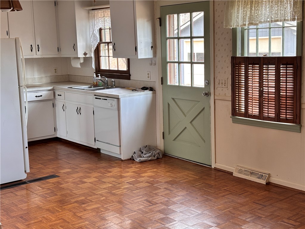 211 Heather Drive Clemson, SC 29630 - Photo 10 of 18